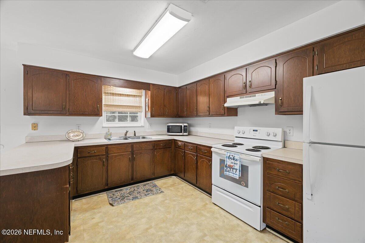 986 Highway 20 Interlachen, FL 32148 - Photo 4 of 53 15-JWLeeMedia0794