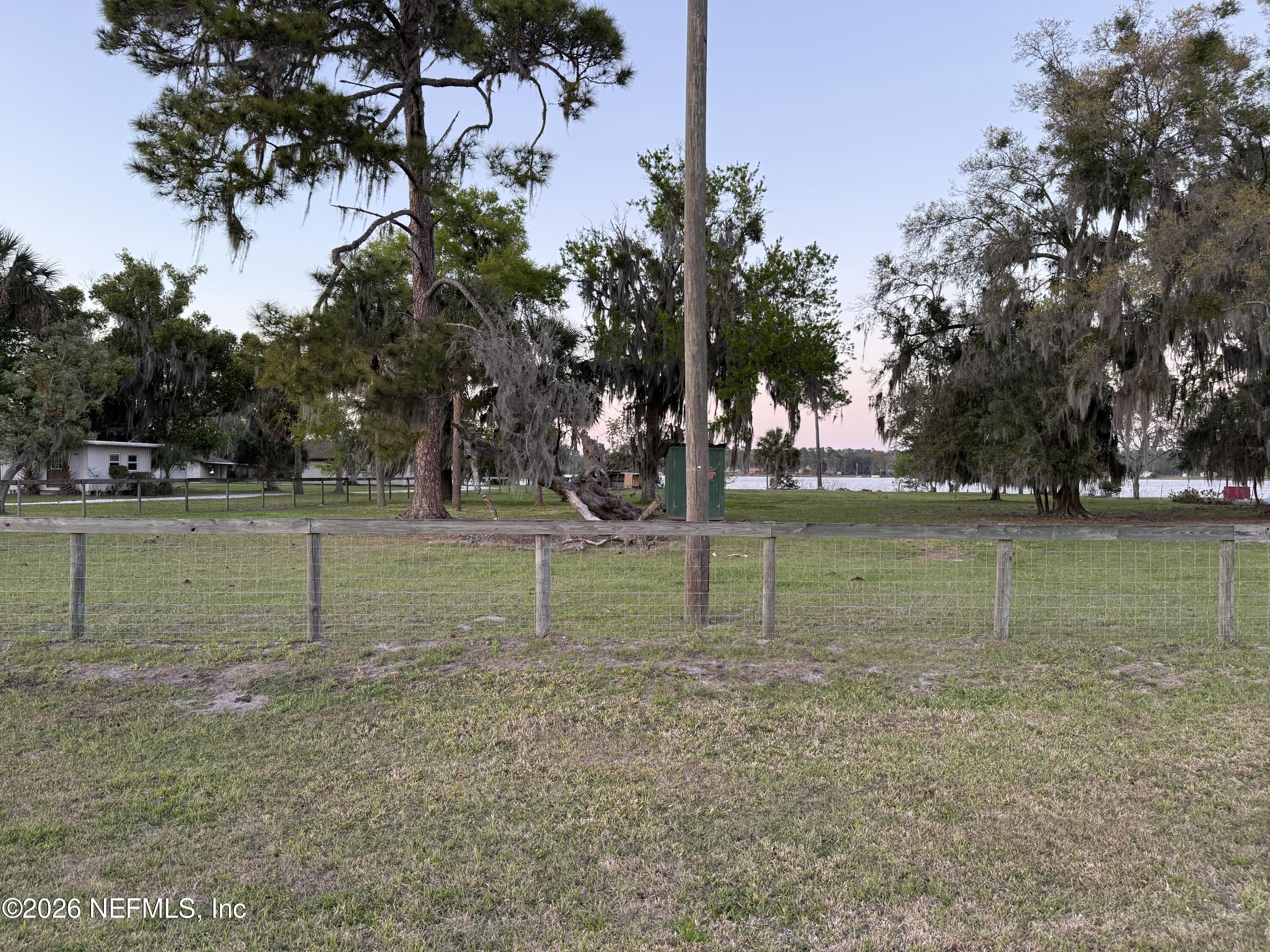 986 Highway 20 Interlachen, FL 32148 - Photo 42 of 53 a view of a park