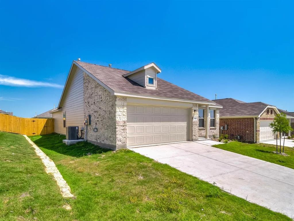 352 Sun Bluff Road Fort Worth, TX 76052 - Photo 10 of 33