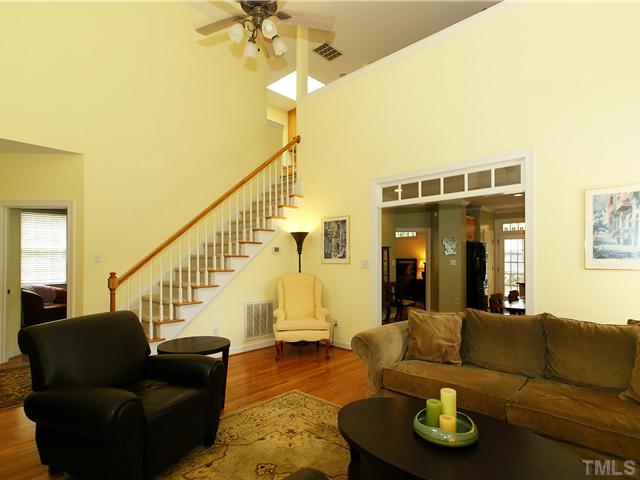 6404 Cedar Waters Drive Raleigh, NC 27607 - Photo 4 of 23