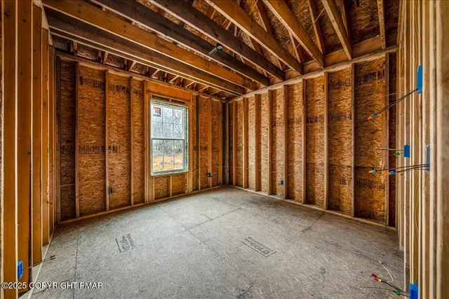 a view of an outdoor space