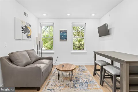 $2,550 | 2869 28th Street Northwest, Unit 202, Washington, DC 20008