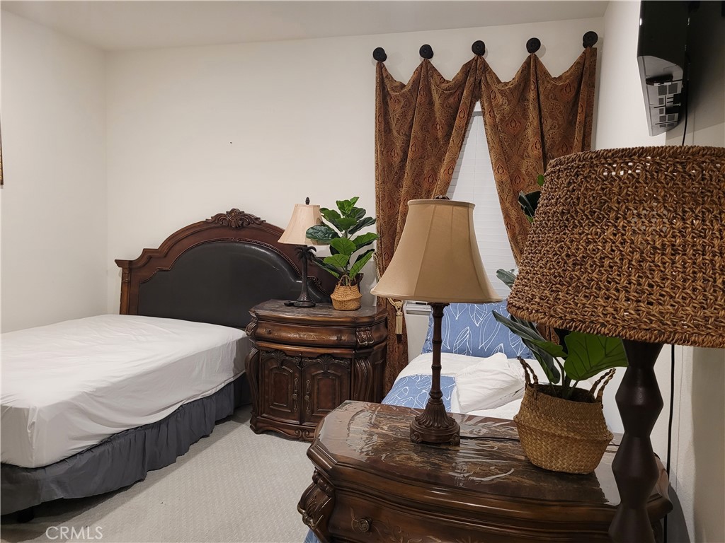 7561 Baerss Road Riverside, CA 92507 - Photo 14 of 27 a living room with furniture