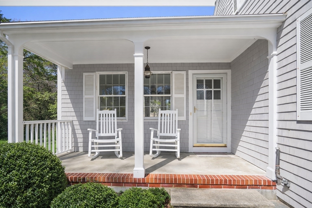 492 Delano Road Marion, MA 02738 - Photo 4 of 38