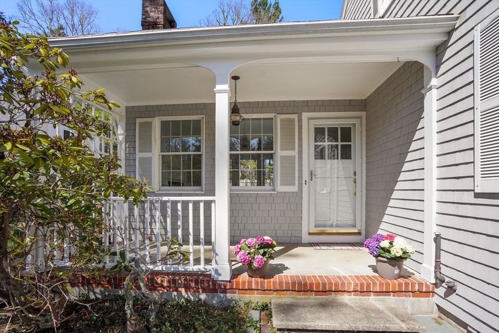 492 Delano Road Marion, MA 02738 - Photo 5 of 38