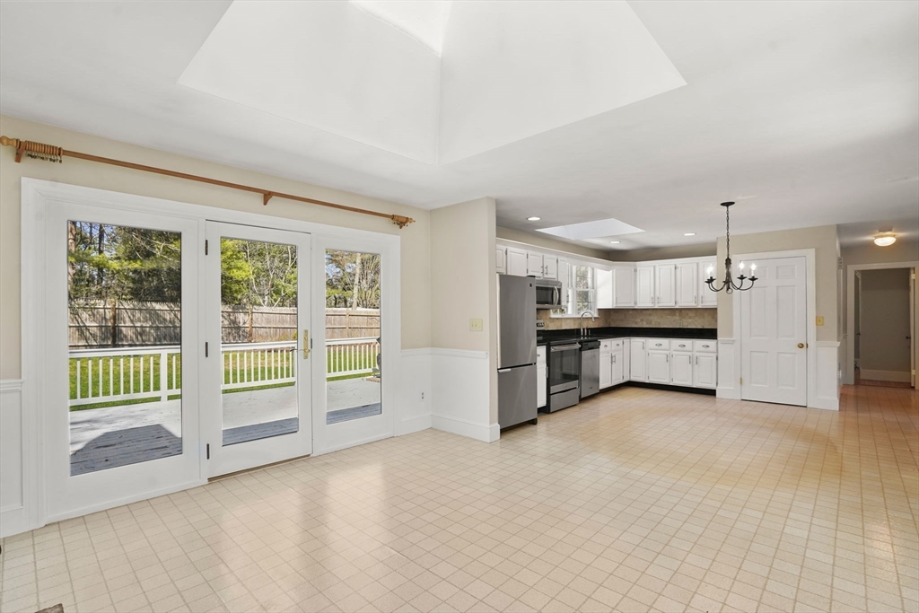 492 Delano Road Marion, MA 02738 - Photo 9 of 38