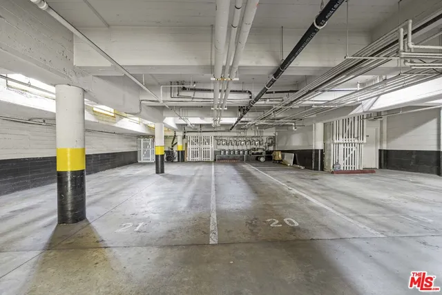 $5,250 | 423 South Rexford Drive, Unit 106, Beverly Hills, CA 90212