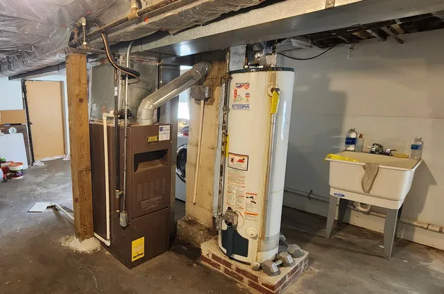 $1,680 | 4538 South Sawyer Avenue, Chicago, IL 60632