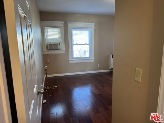 a view of entryway with a front door