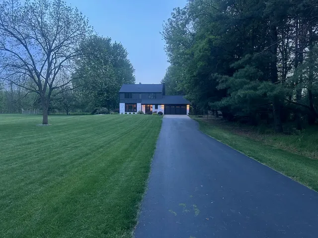 $520,000 | 6396 Rs Avenue East, Scotts, MI 49088