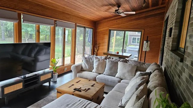 $520,000 | 6396 Rs Avenue East, Scotts, MI 49088