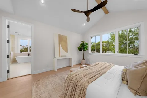 $3,750,000 | 309 J Avenue, Coronado, CA 92118