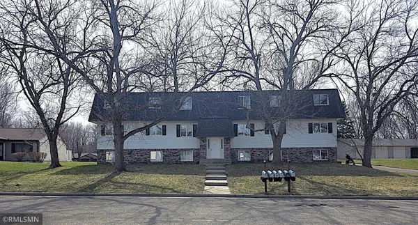 $1,250 | 880 East 6th Street, Unit 5, New Richmond, WI 54017