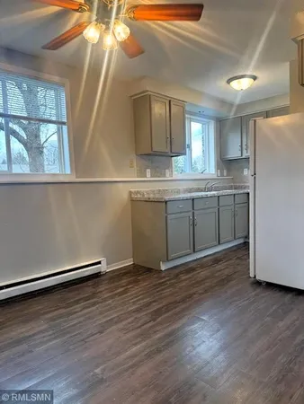 $1,250 | 880 East 6th Street, Unit 5, New Richmond, WI 54017