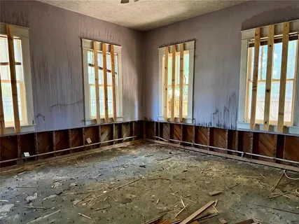 $395,000 | 315 South Bermuda Boulevard, Tampa, FL 33605