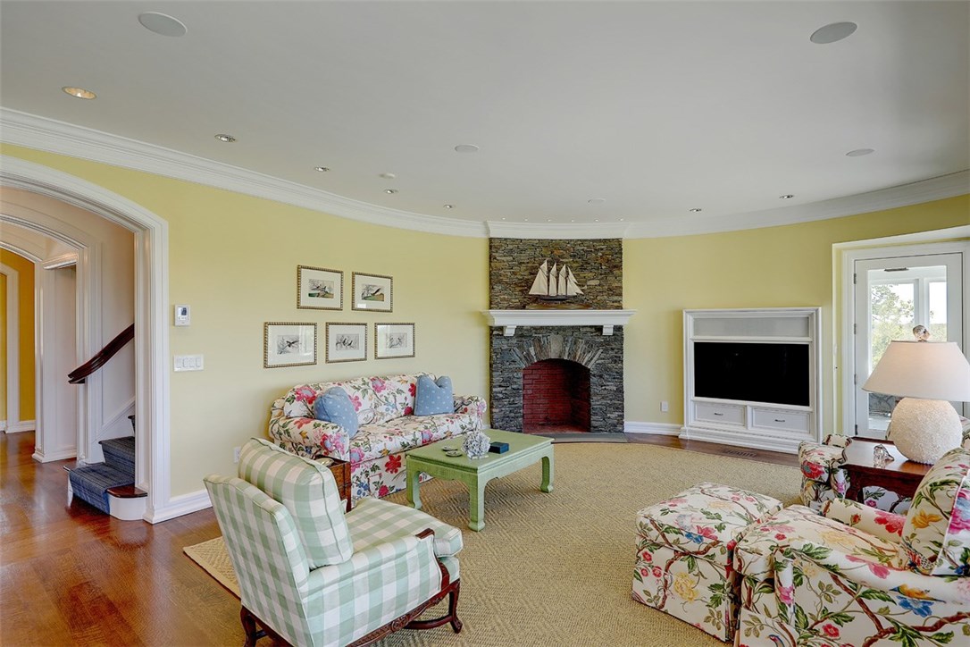 72 Cormorant Road Narragansett, RI 02882 - Photo 8 of 39