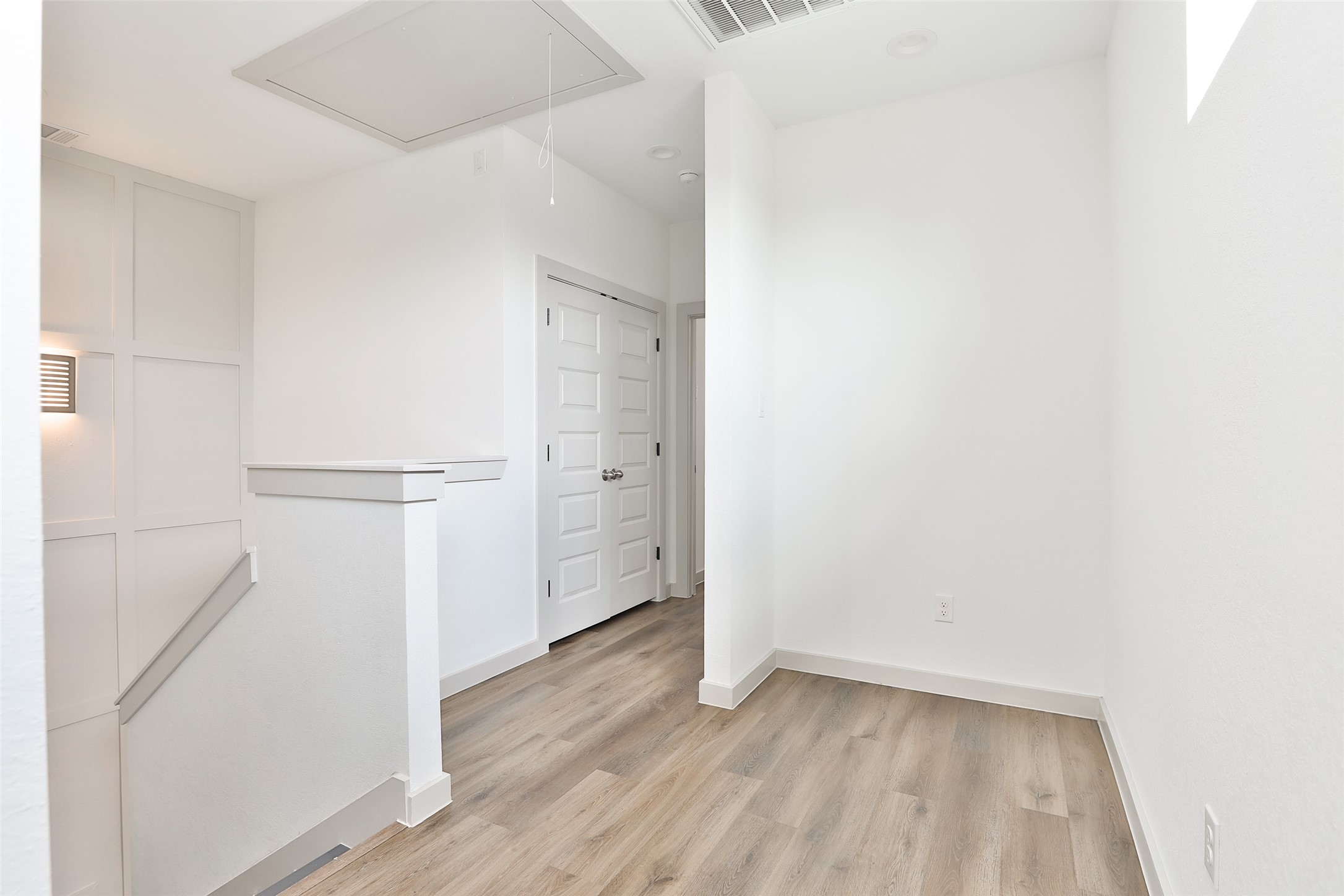 7924 Booker Street, Unit B Houston, TX 77028 - Photo 14 of 19 a view of an empty room