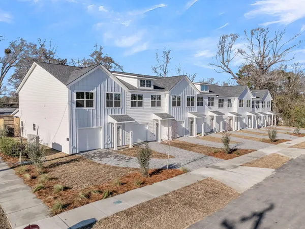 $405,000 | 4007 Gravely Avenue, North Charleston, SC 29405