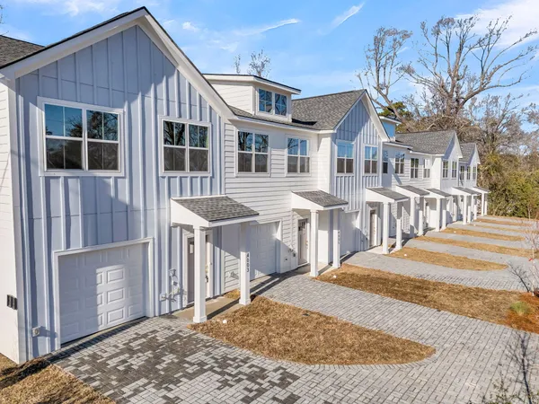 $405,000 | 4007 Gravely Avenue, North Charleston, SC 29405