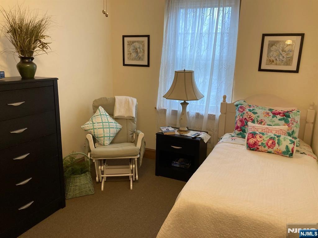 415 Fifth Avenue River Edge, NJ 07661 - Photo 4 of 5