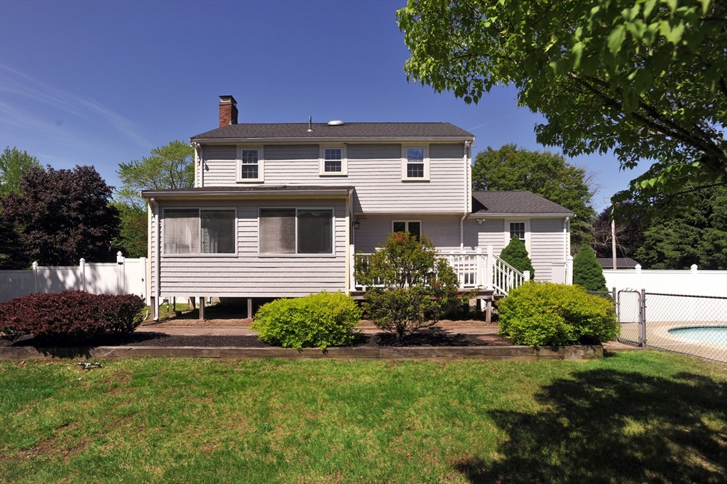 6 Presidents Road Hingham, MA 02043 - Photo 2 of 27