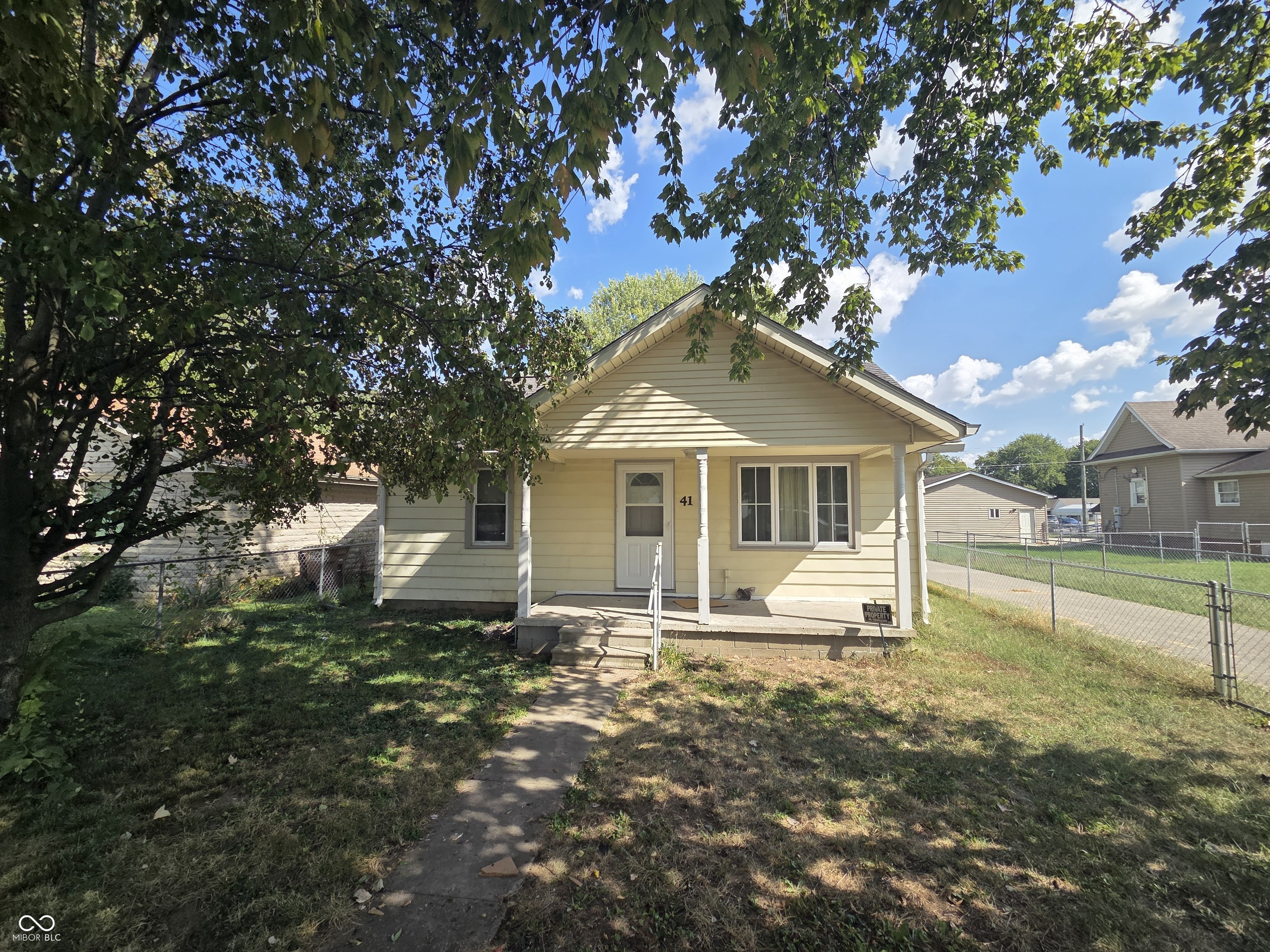 41 North Ross Street Columbus, IN 47201 - Photo 2 of 9