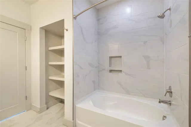 $3,540 | 5613 Belmont Avenue, Unit 236, Dallas, TX 75206