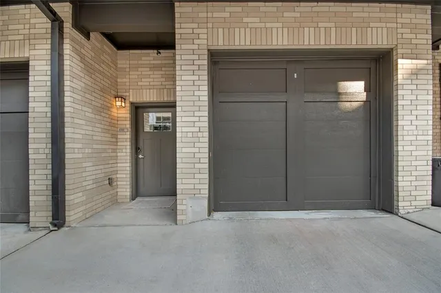 $3,540 | 5613 Belmont Avenue, Unit 236, Dallas, TX 75206