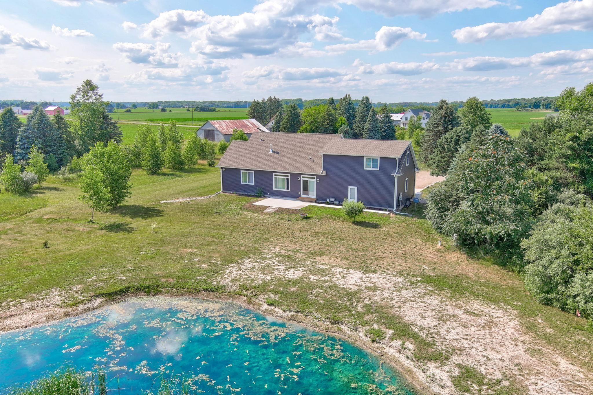 15301 Geddes Road Hemlock, MI 48626 - Photo 5 of 32