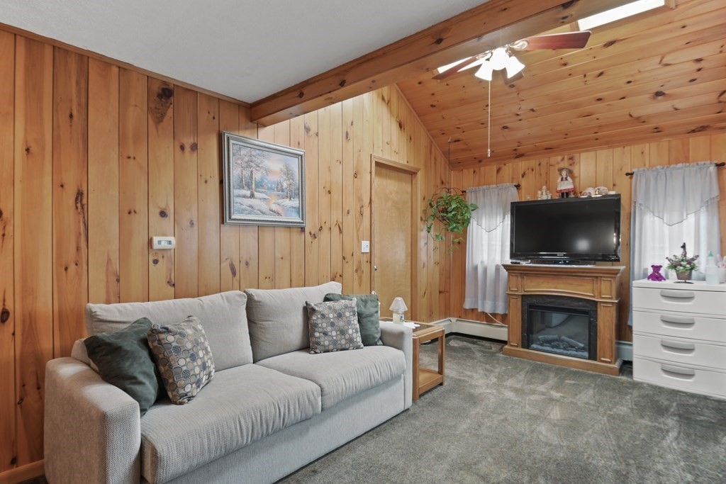 13 Devons Road North Reading, MA 01864 - Photo 23 of 31 Gallery Image 23