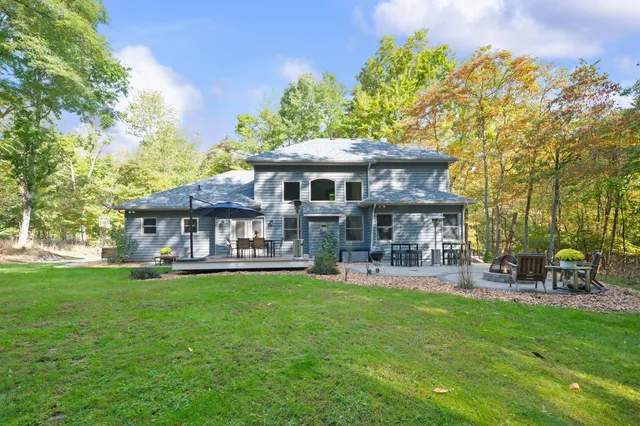 $725,000 | 1560 Stonecreek Drive, Niles, MI 49120