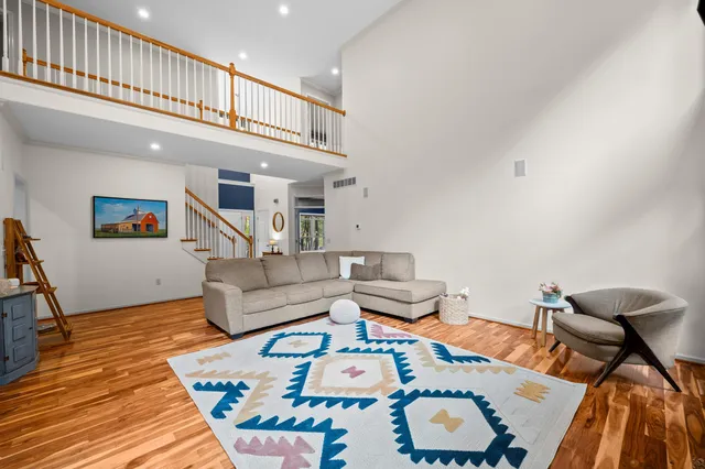 $725,000 | 1560 Stonecreek Drive, Niles, MI 49120