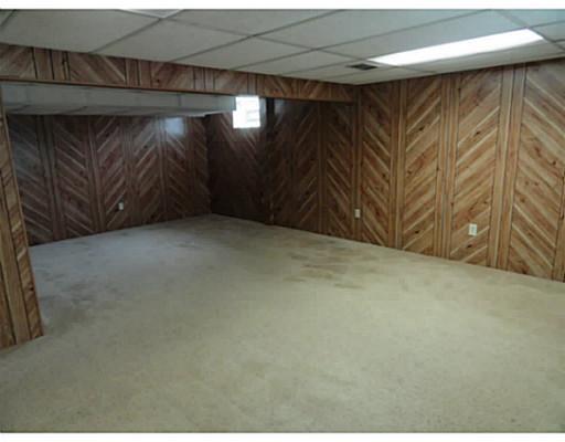 182 Garber Road Washington, PA 15301 - Photo 10 of 18 Family Room.
