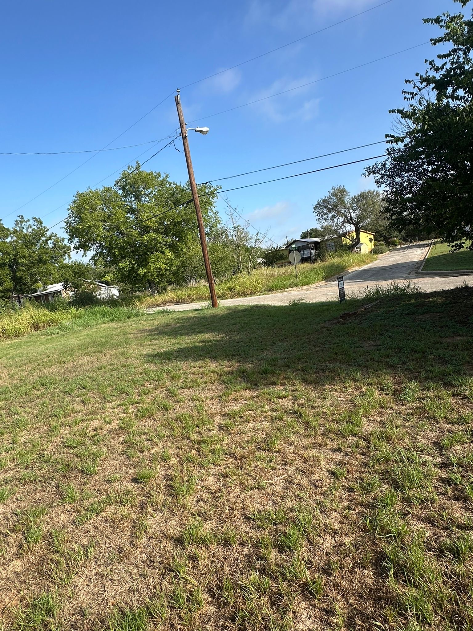 111 Martin Street Luling, TX 78648 - Photo 7 of 8 a view of a ocean view
