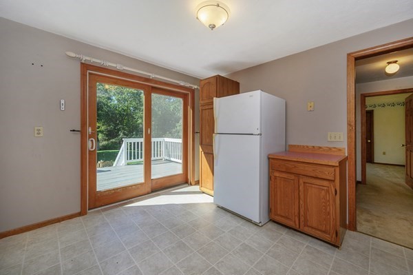 212 Lower Gore Road Webster, MA 01570 - Photo 11 of 36