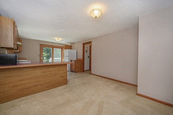 212 Lower Gore Road Webster, MA 01570 - Photo 8 of 36
