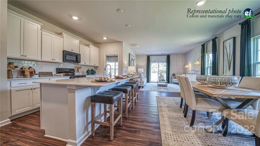 15126 Lake Ridge Road, Unit 24 Charlotte, NC 28278 - Photo 4 of 19 Gallery Image 4
