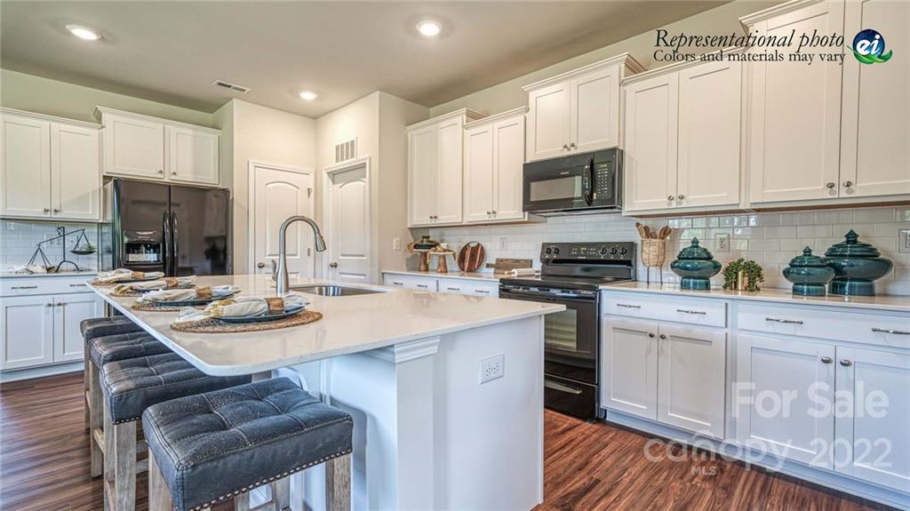 15126 Lake Ridge Road, Unit 24 Charlotte, NC 28278 - Photo 7 of 19 Gallery Image 7