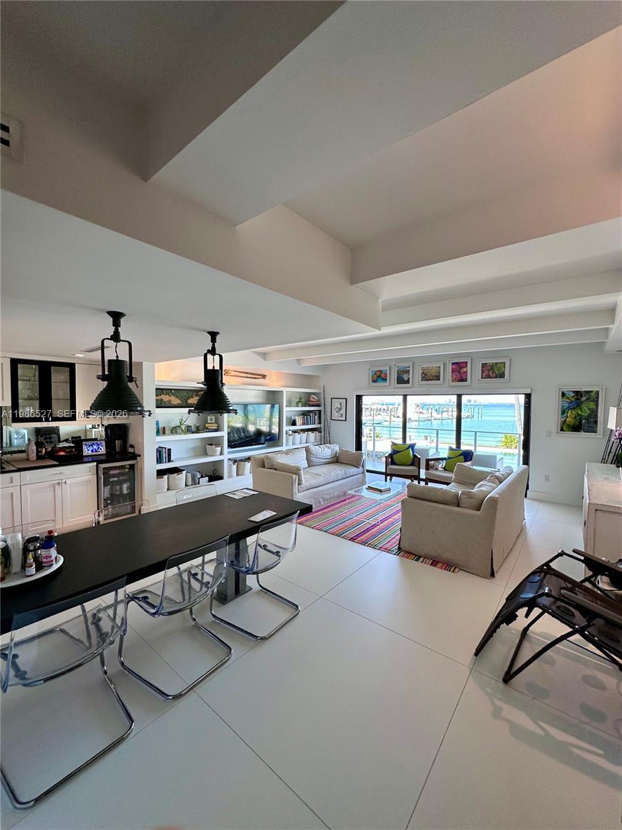 166 Harbor Drive, Unit 6B Key Biscayne, FL 33149 - Photo 3 of 32