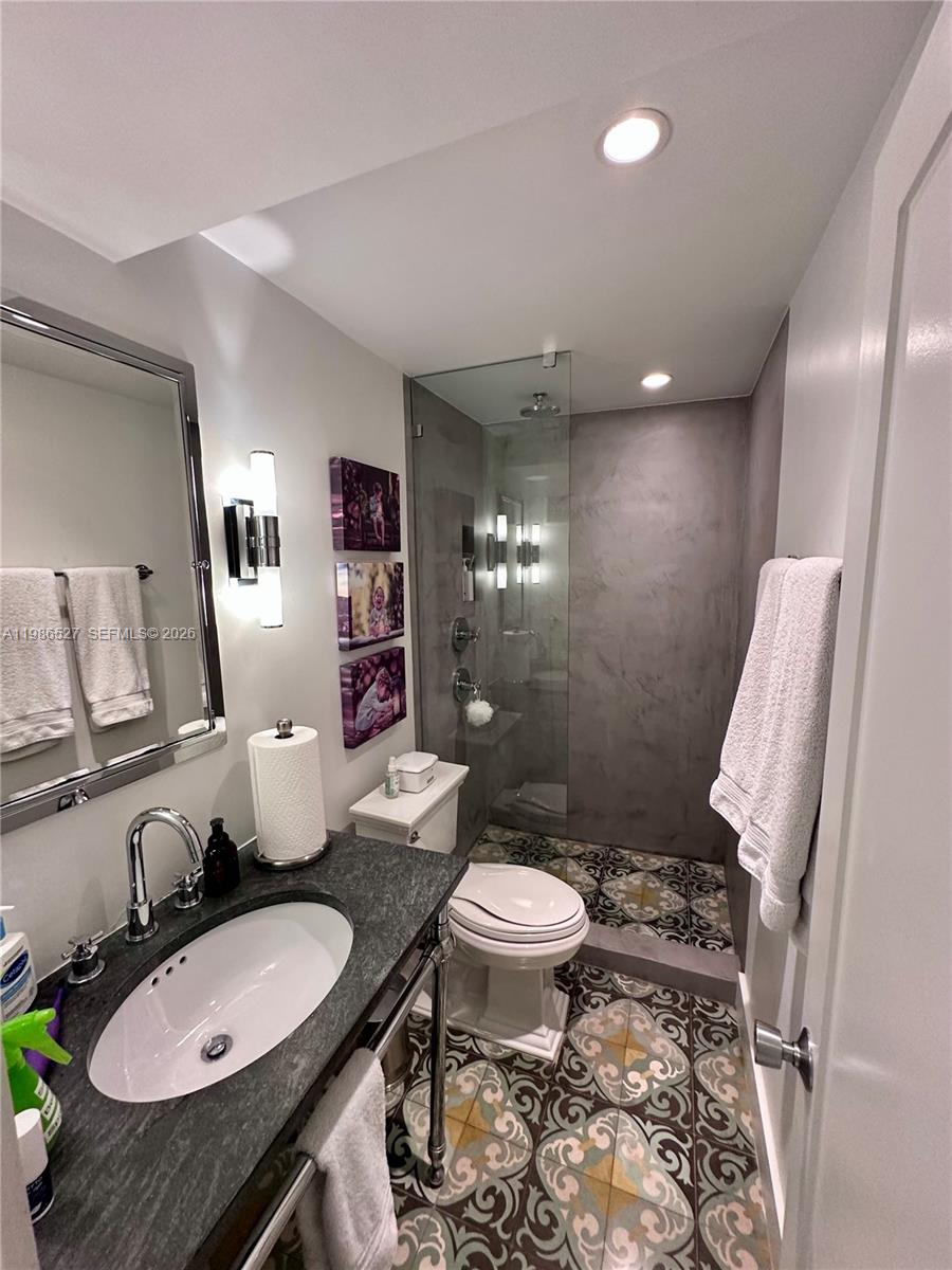 166 Harbor Drive, Unit 6B Key Biscayne, FL 33149 - Photo 10 of 32