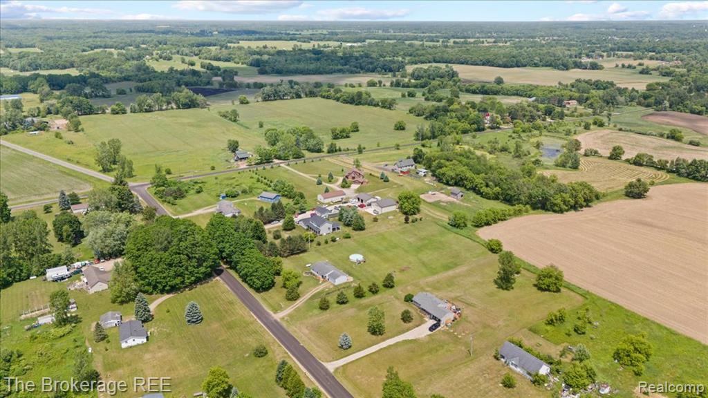 13143 South Reed Road Byron, MI 48418 - Photo 7 of 41