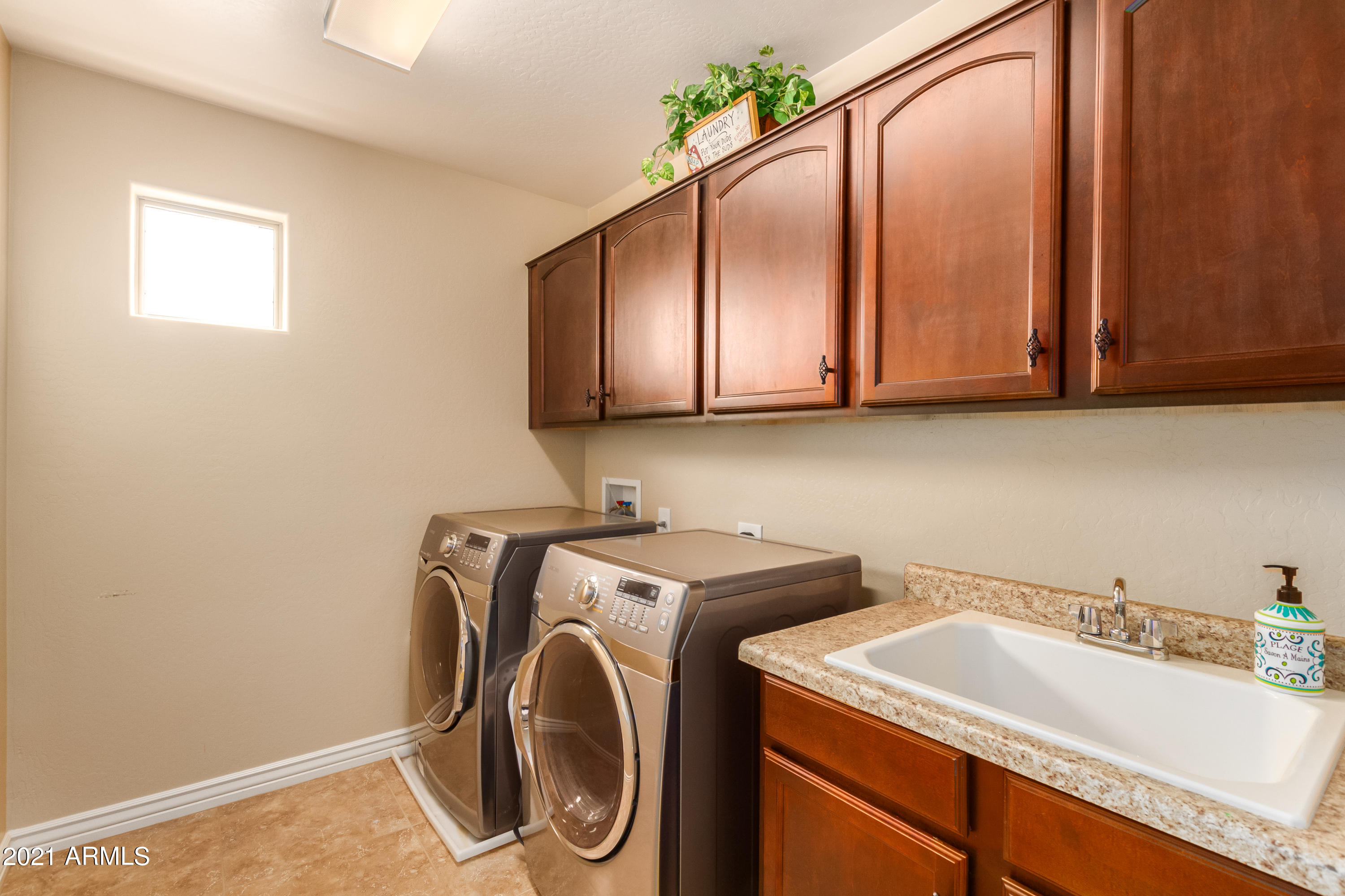 4033 East Hashknife Road Phoenix, AZ 85050 - Photo 37 of 40 38 - Hashknife