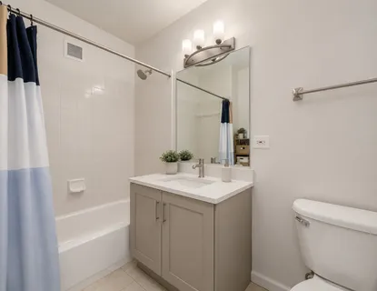 $279,900 | 600 North Dearborn Street, Unit 1705, Chicago, IL 60654
