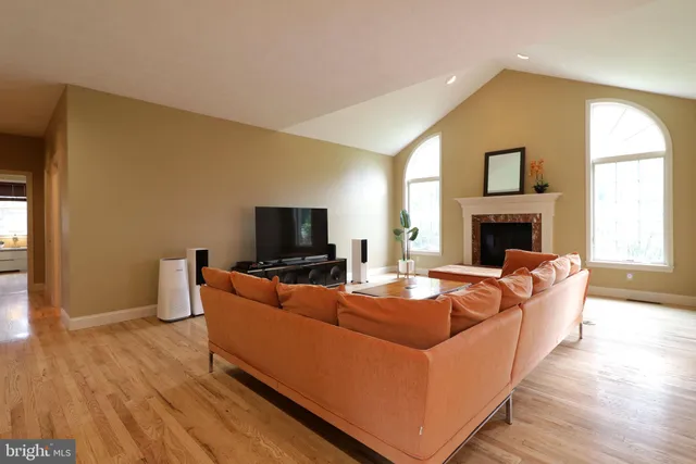 a view of a workspace with furniture