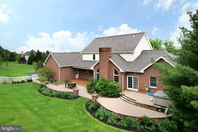 $905,500 | 130 Aspen Drive, Boalsburg, PA 16827