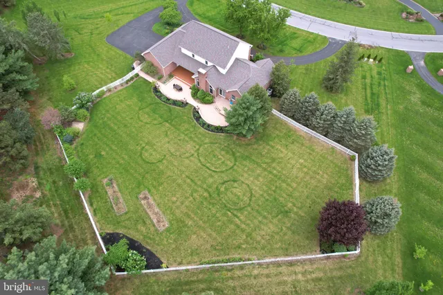 $905,500 | 130 Aspen Drive, Boalsburg, PA 16827