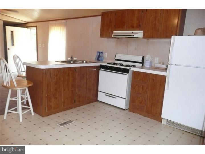 505 Cherry Road Millville, NJ 08332 - Photo 2 of 4 Kitchen