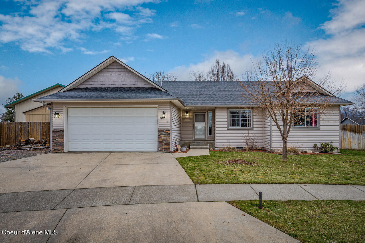 9499 North Macie Loop Hayden, ID 83835 - Photo 1 of 33 --2.jpg-FULL