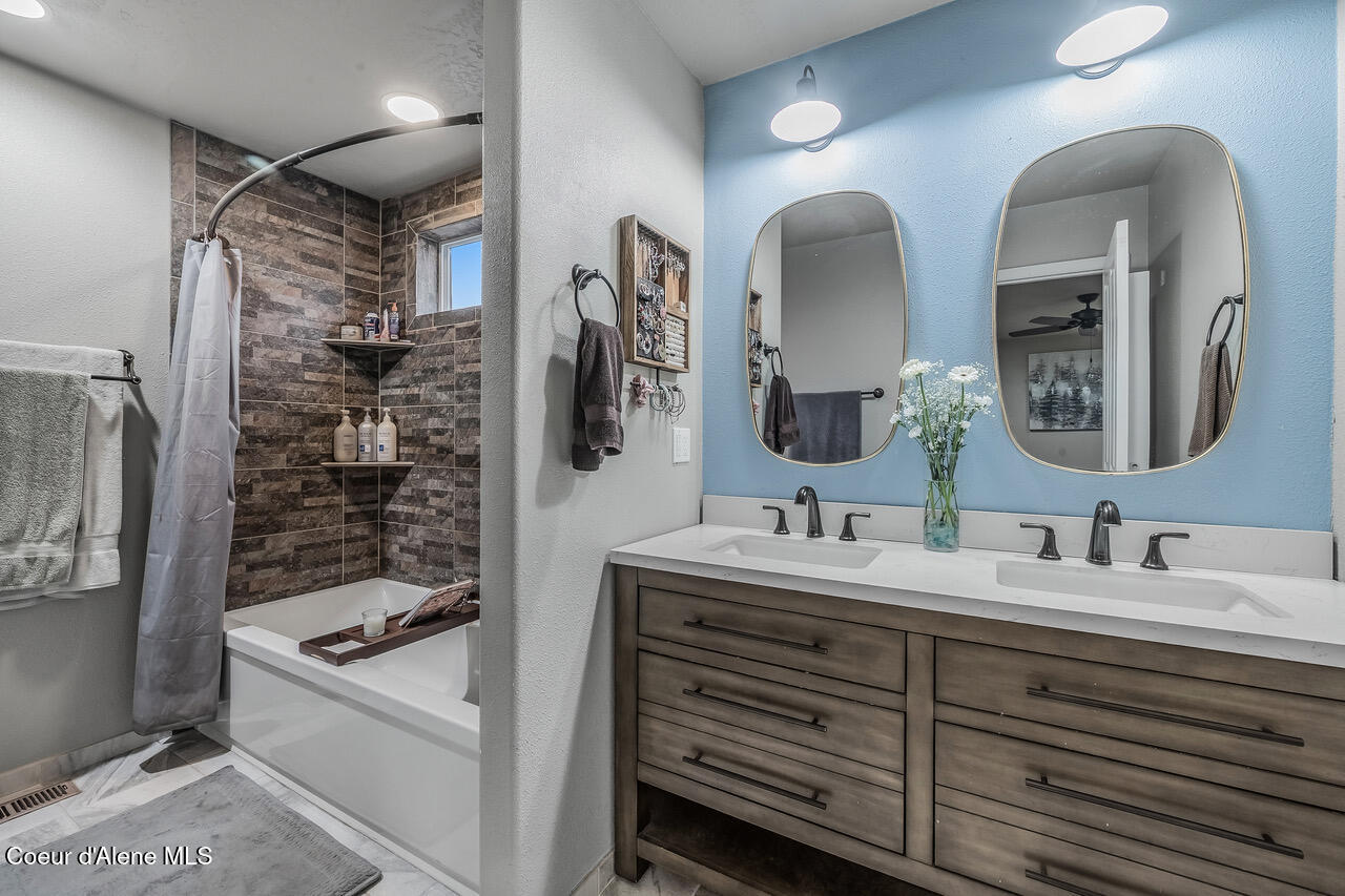 9499 North Macie Loop Hayden, ID 83835 - Photo 18 of 33 --18.jpg-FULL