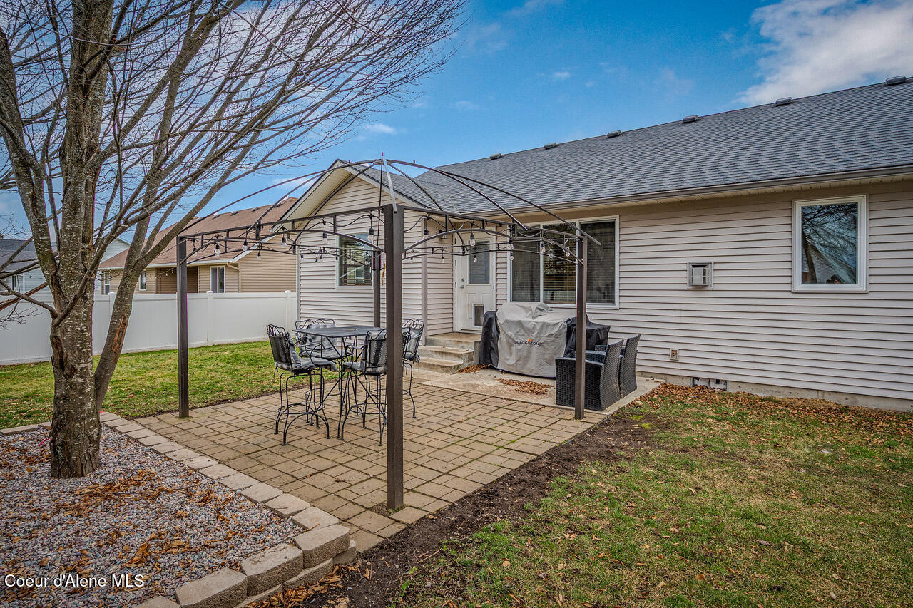 9499 North Macie Loop Hayden, ID 83835 - Photo 27 of 33 --27.jpg-FULL